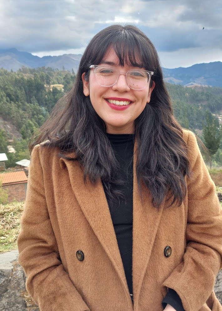 Lu — Profesora de Inglés